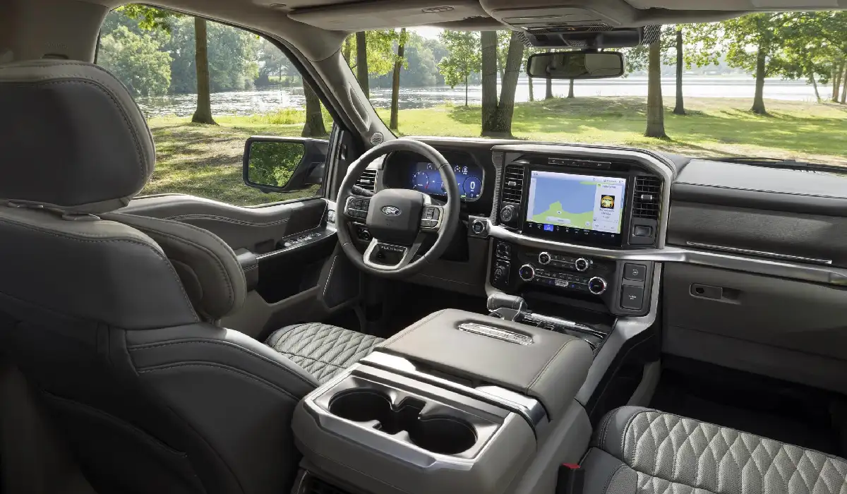 Ford - F-150 XLT - Pick-up Truck Rentals Near me - Used Pick-up Truck Near me - Exclusive Concierge Club.webp